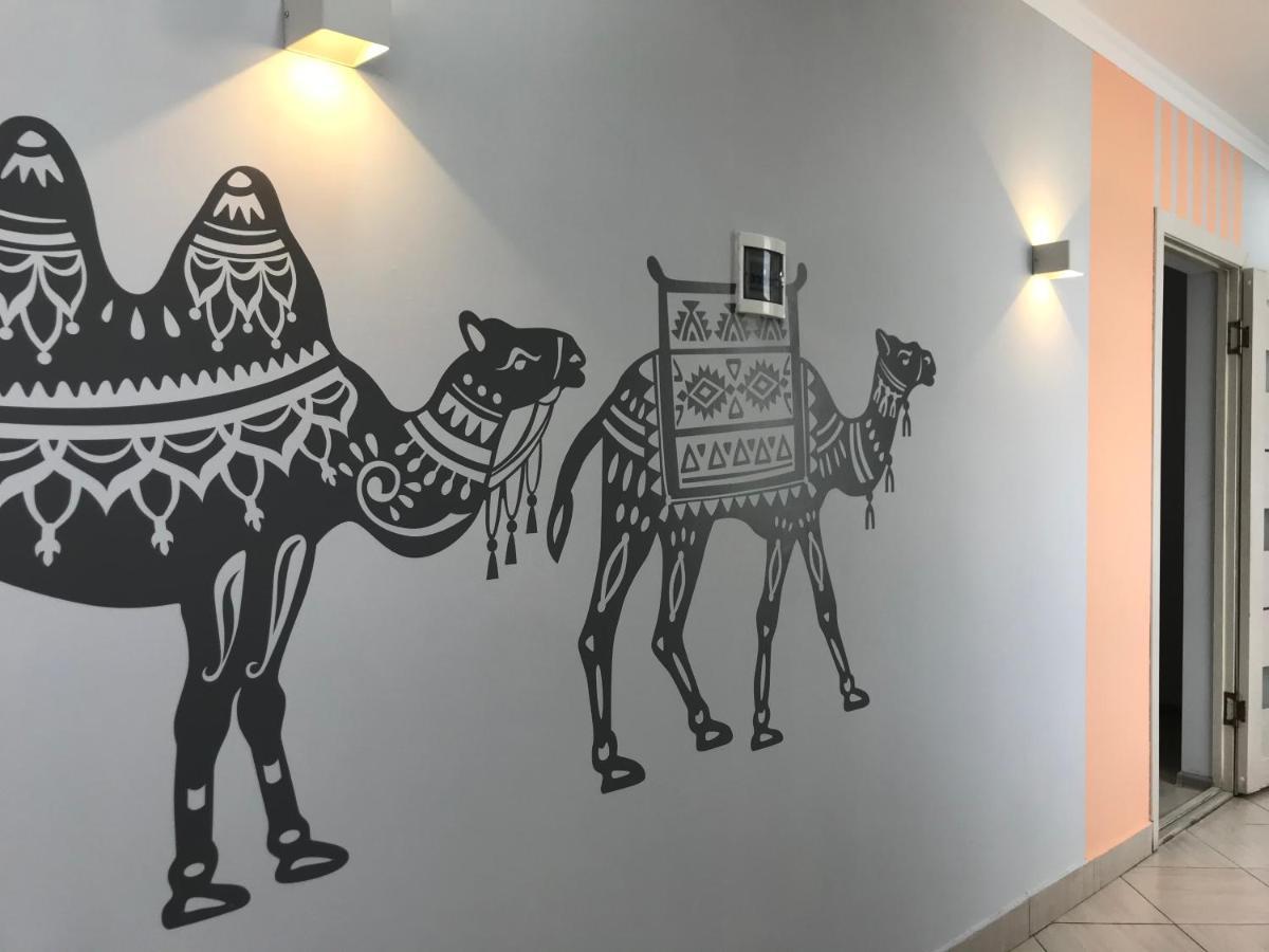 בישקק Viva Hotel מראה חיצוני תמונה